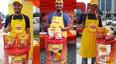 Peniaga Minuman memang suka Pek Katering Lipton Extra Kaw! Cubalah hari ini. Peniaga Minuman memang suka Pek Katering Lipton Extra Kaw! Cubalah hari ini.